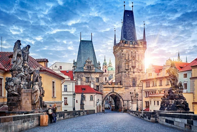Lee más sobre el artículo Praga y Budapest, el elegante corazón de la vieja Europa