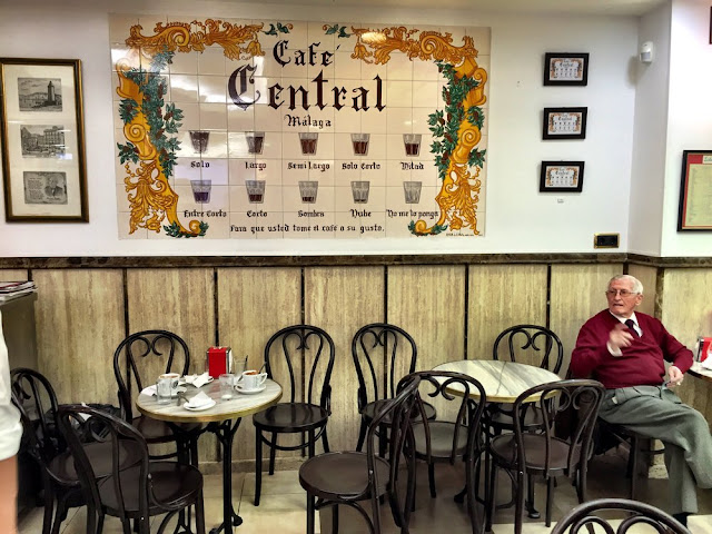 En este momento estás viendo Café Central de Málaga, donde tomar café es un arte
